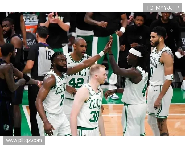 独行侠迎战凯尔特人焦点对决杜兰特与塔图姆谁能主宰比赛走势