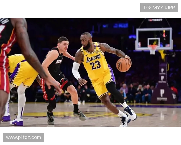 太阳与湖人西部决赛对决谁能笑到最后引发球迷热议